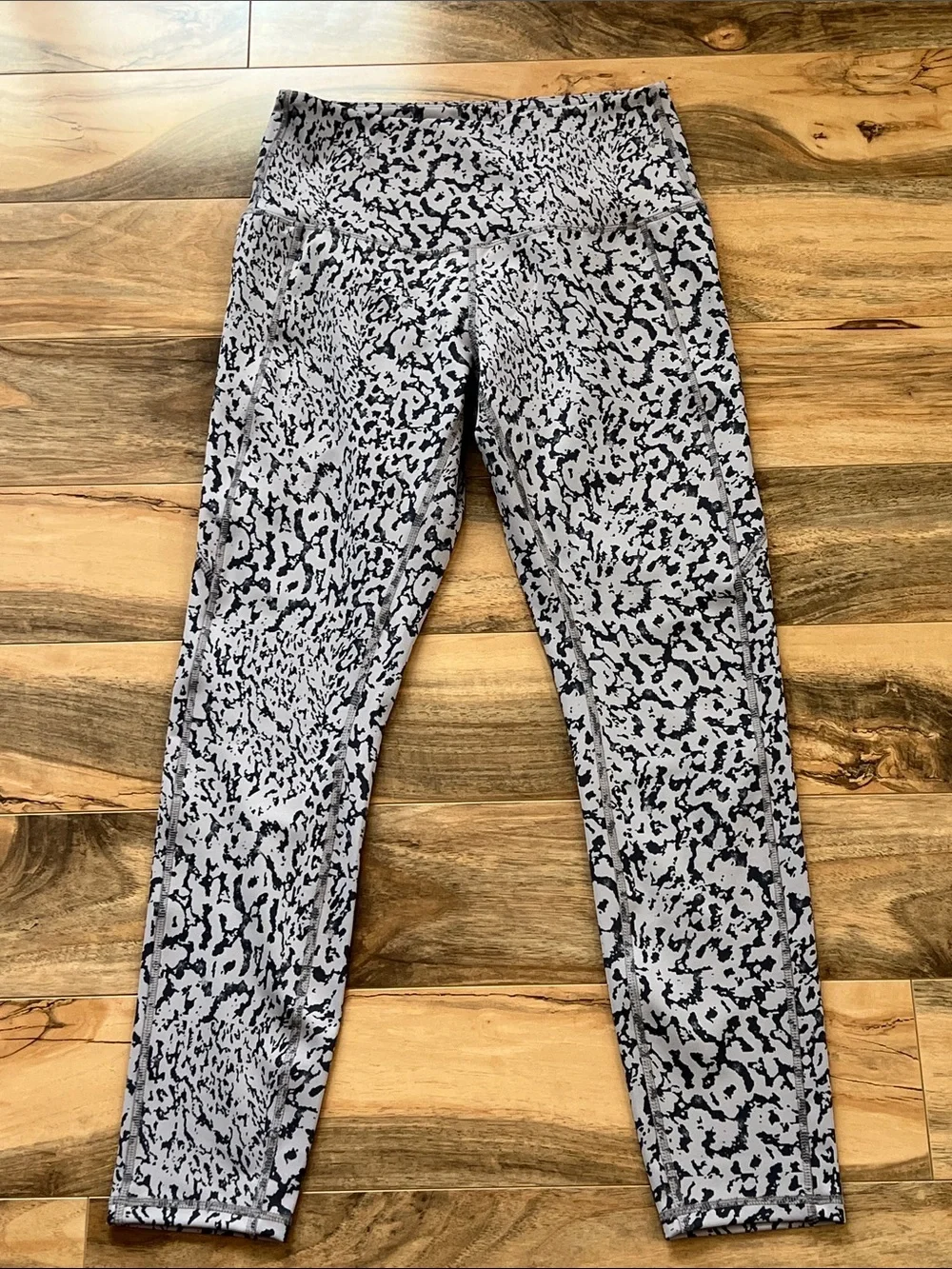 Move Theology Leggings Animal Print High Rise Pockets Women’s Med Brown Black